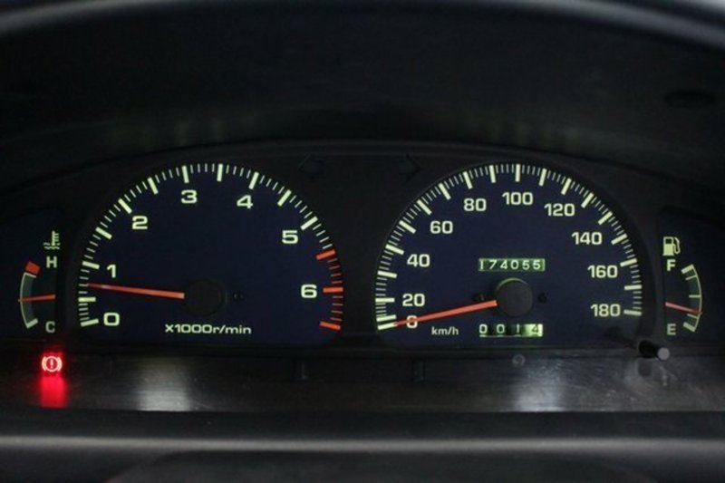 2001 TOYOTA HILUX (4x4) RZN174R