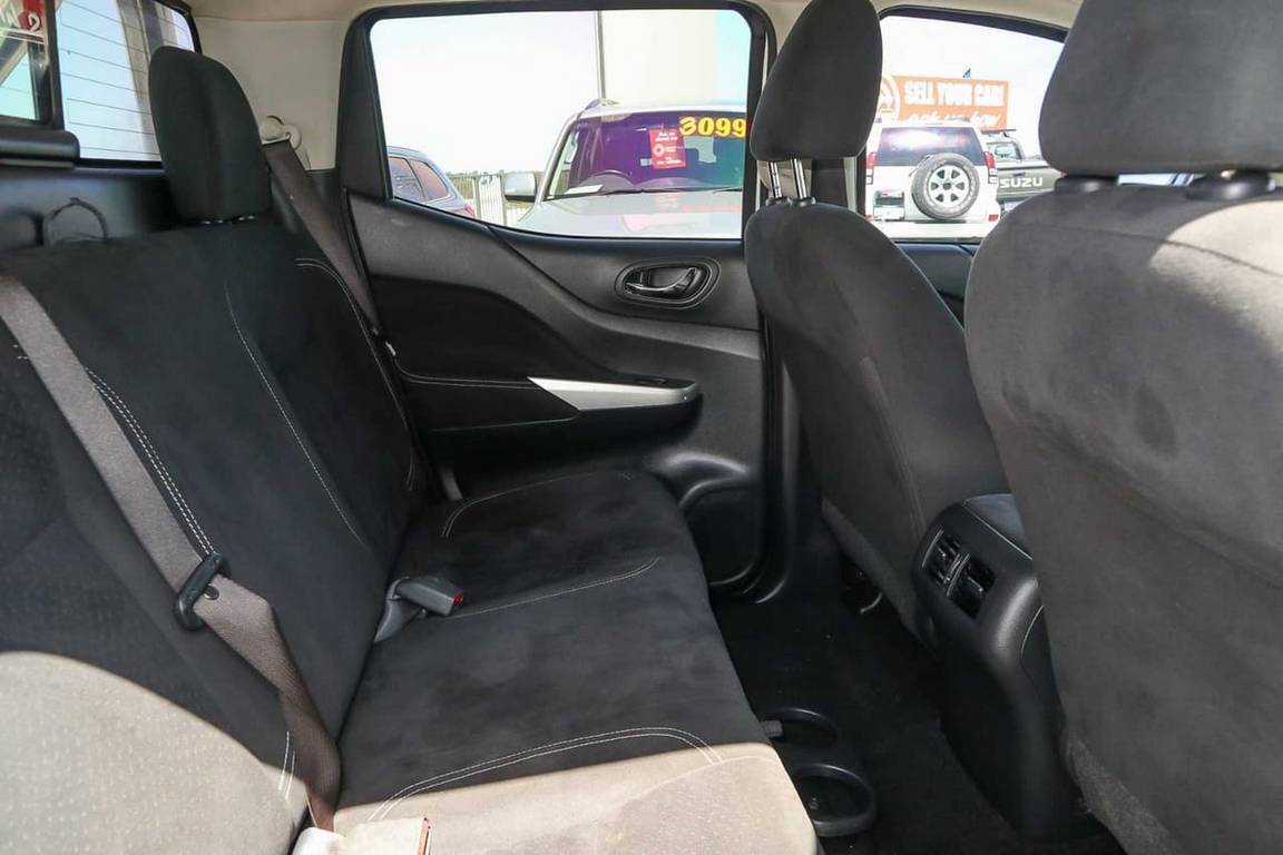 2015 NISSAN NAVARA NP300 D23 6 SP MANUAL DOUBLE CAB UTILITY