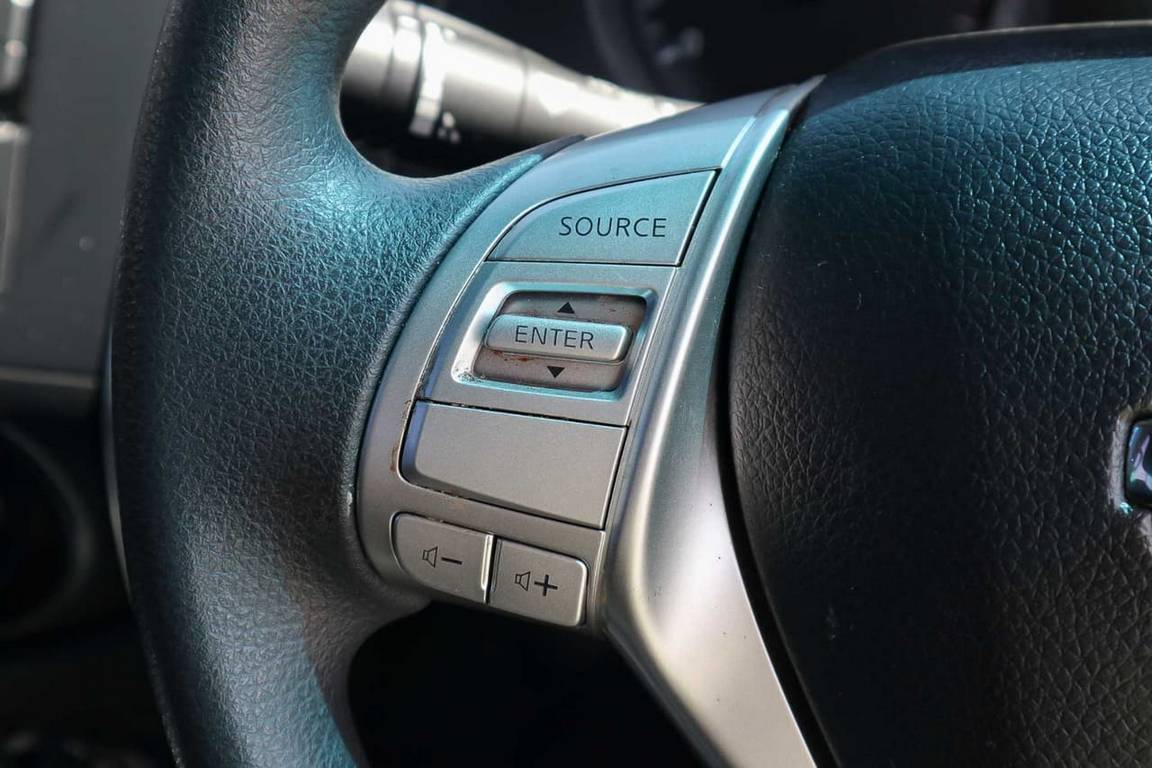 2015 NISSAN NAVARA NP300 D23 6 SP MANUAL DOUBLE CAB UTILITY