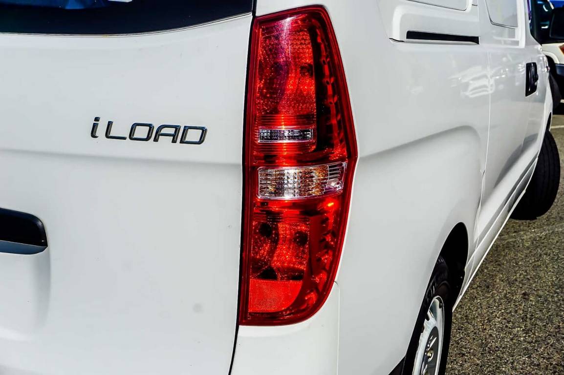 2013 HYUNDAI ILOAD TQ MY13 5 SP AUTOMATIC 4D VAN