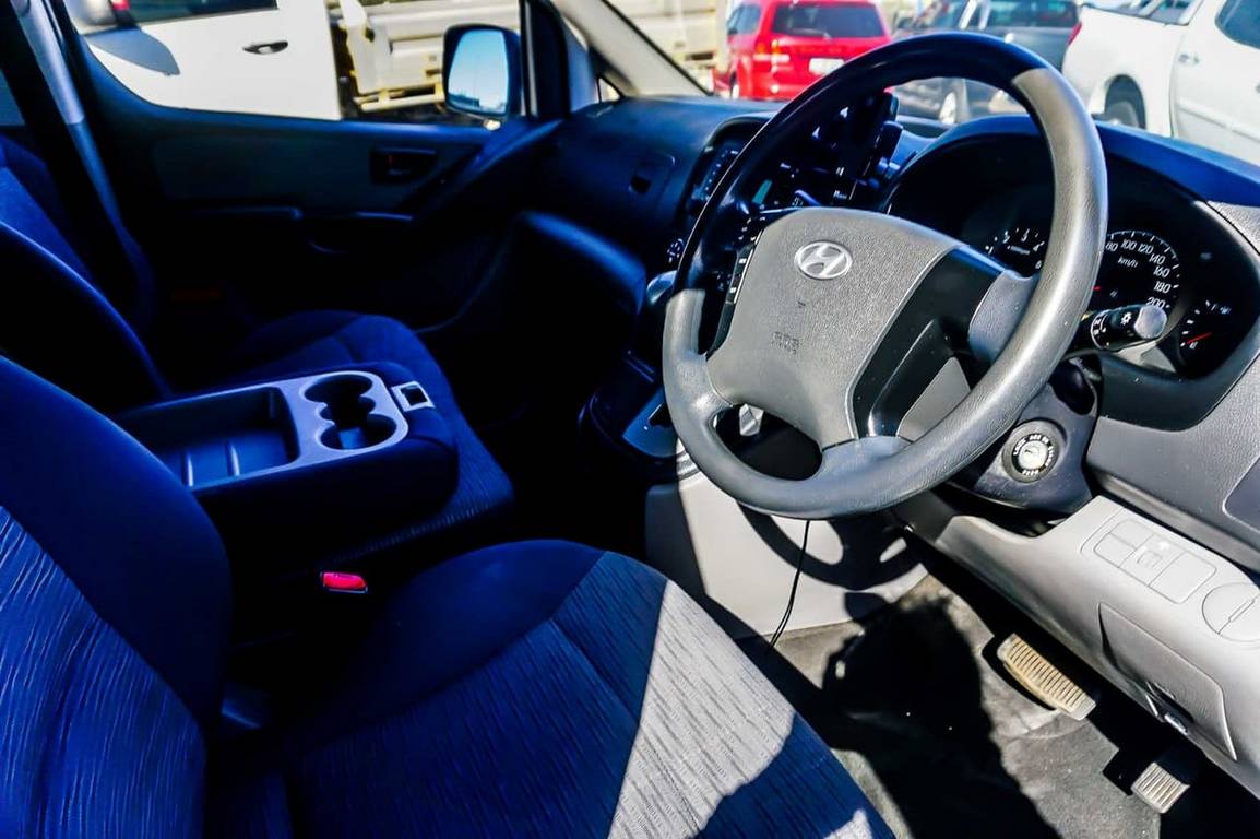2013 HYUNDAI ILOAD TQ MY13 5 SP AUTOMATIC 4D VAN