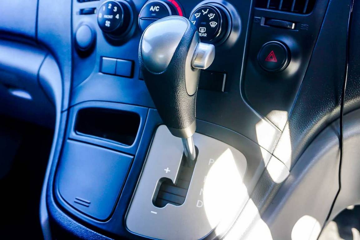 2013 HYUNDAI ILOAD TQ MY13 5 SP AUTOMATIC 4D VAN