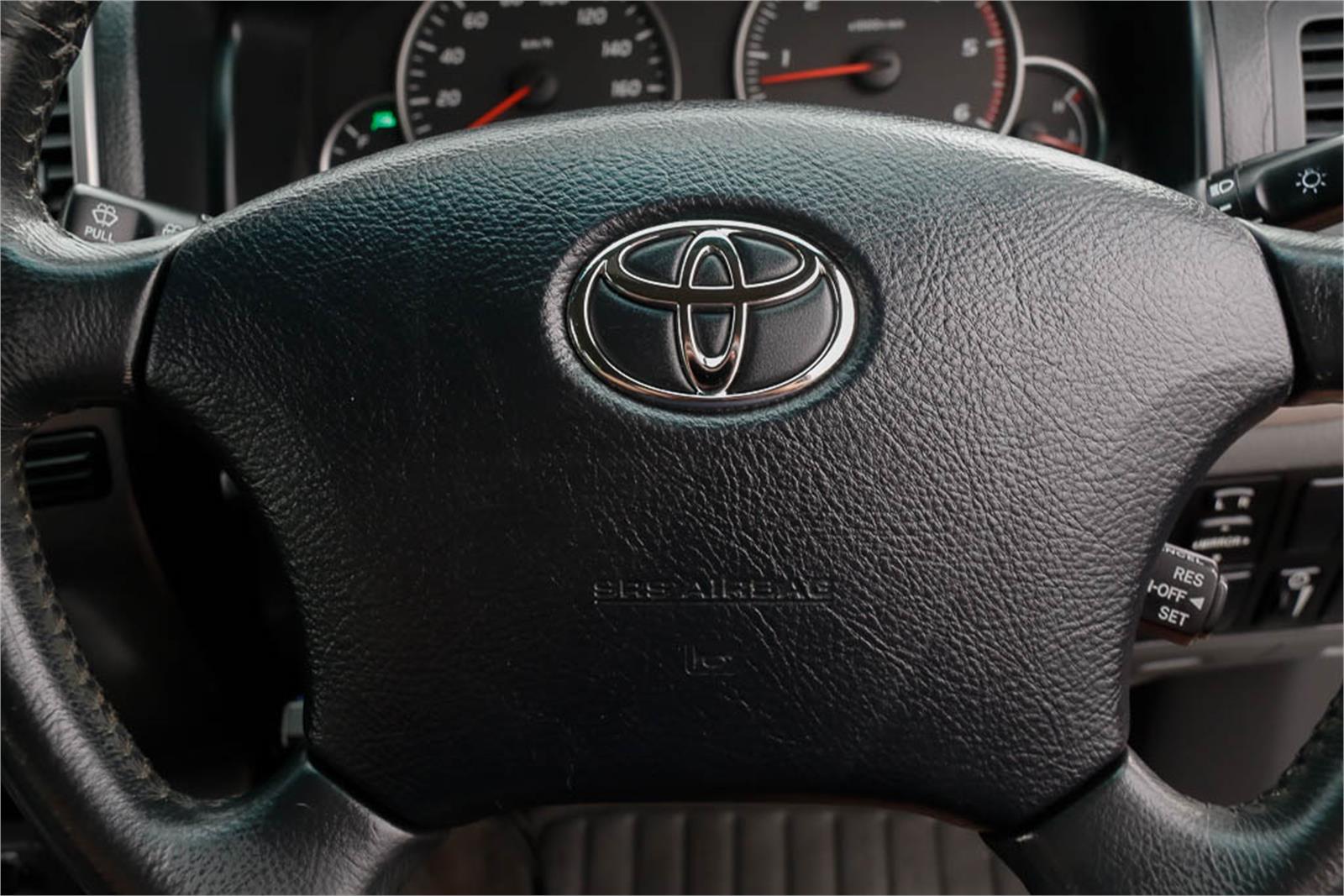 2004 TOYOTA LANDCRUISER PRADO GRJ120R GXL MANUAL WAGON