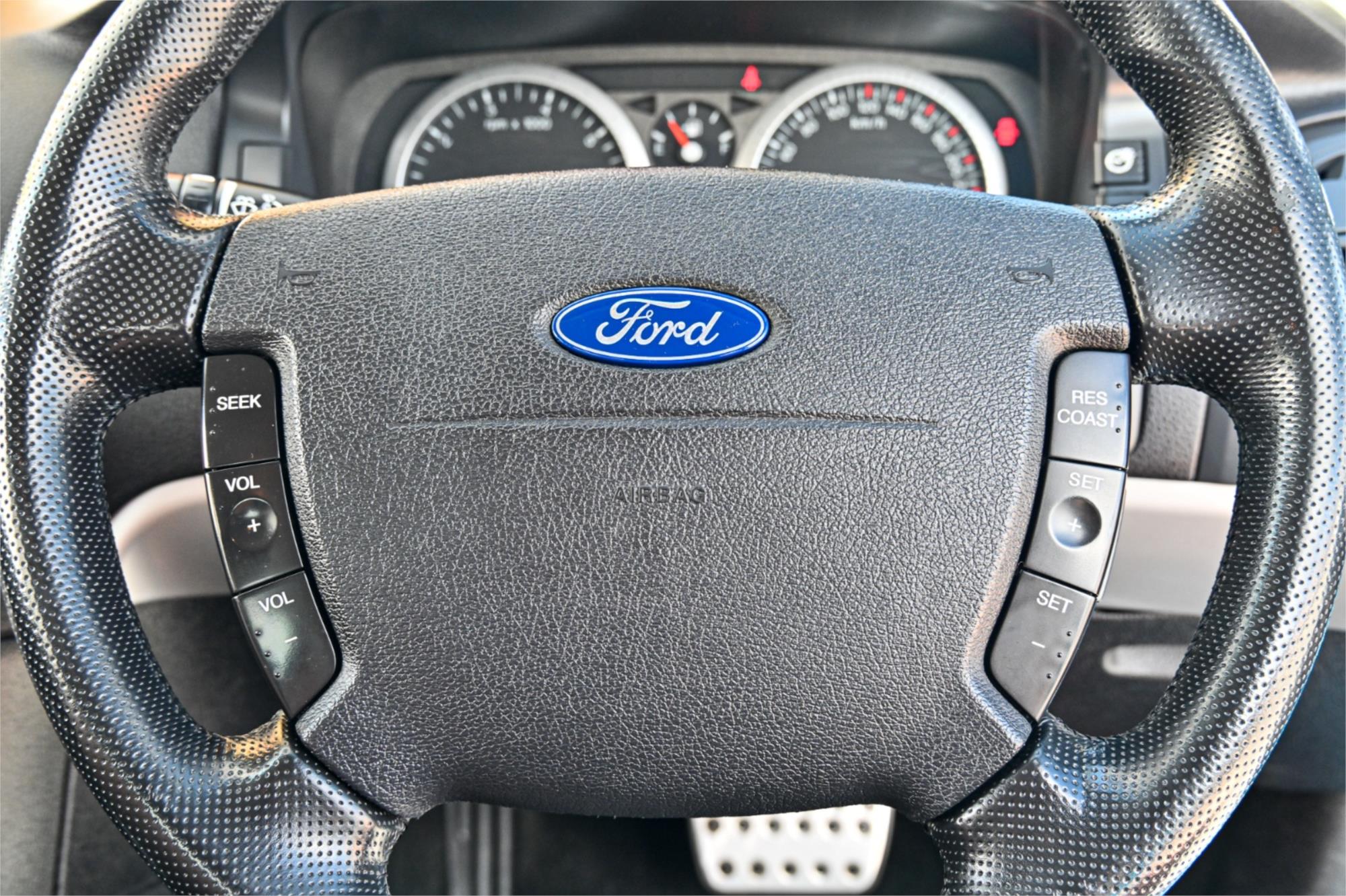 2005 FORD FALCON BA MK II XR6 SPORTS AUTOMATIC SEDAN
