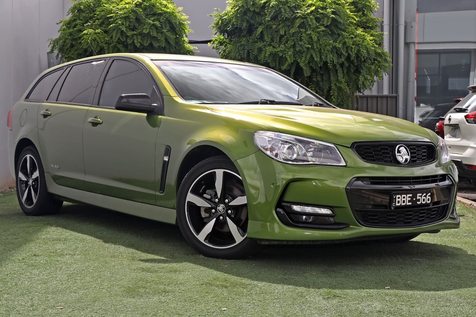 2016 HOLDEN COMMODORE SV6 BLACK VF SERIES II AUTO MY16 SPORTSWAGON
