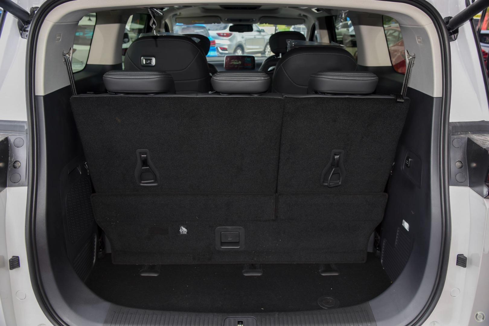 2024 LDV MIFA MY23 LUXE 8 SP AUTOMATIC 4D WAGON