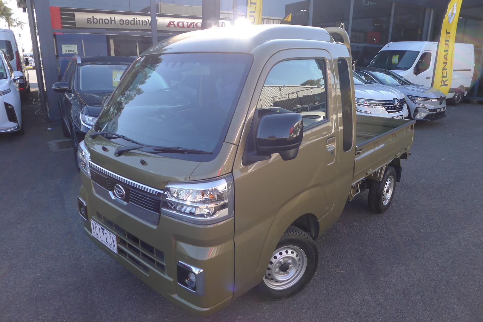2022 DAIHATSU HI-JET JUMBO AUTO TRAY