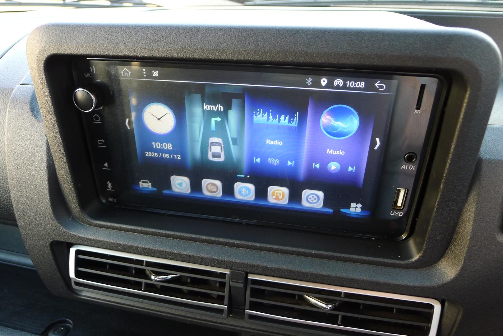 2022 DAIHATSU HI-JET JUMBO AUTO TRAY