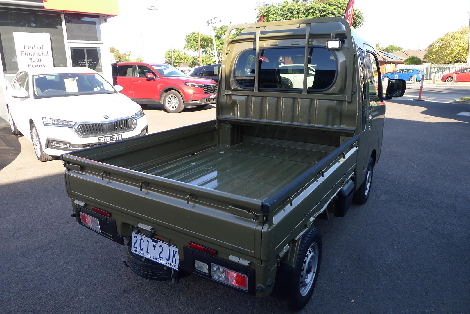 2022 DAIHATSU HI-JET JUMBO AUTO TRAY