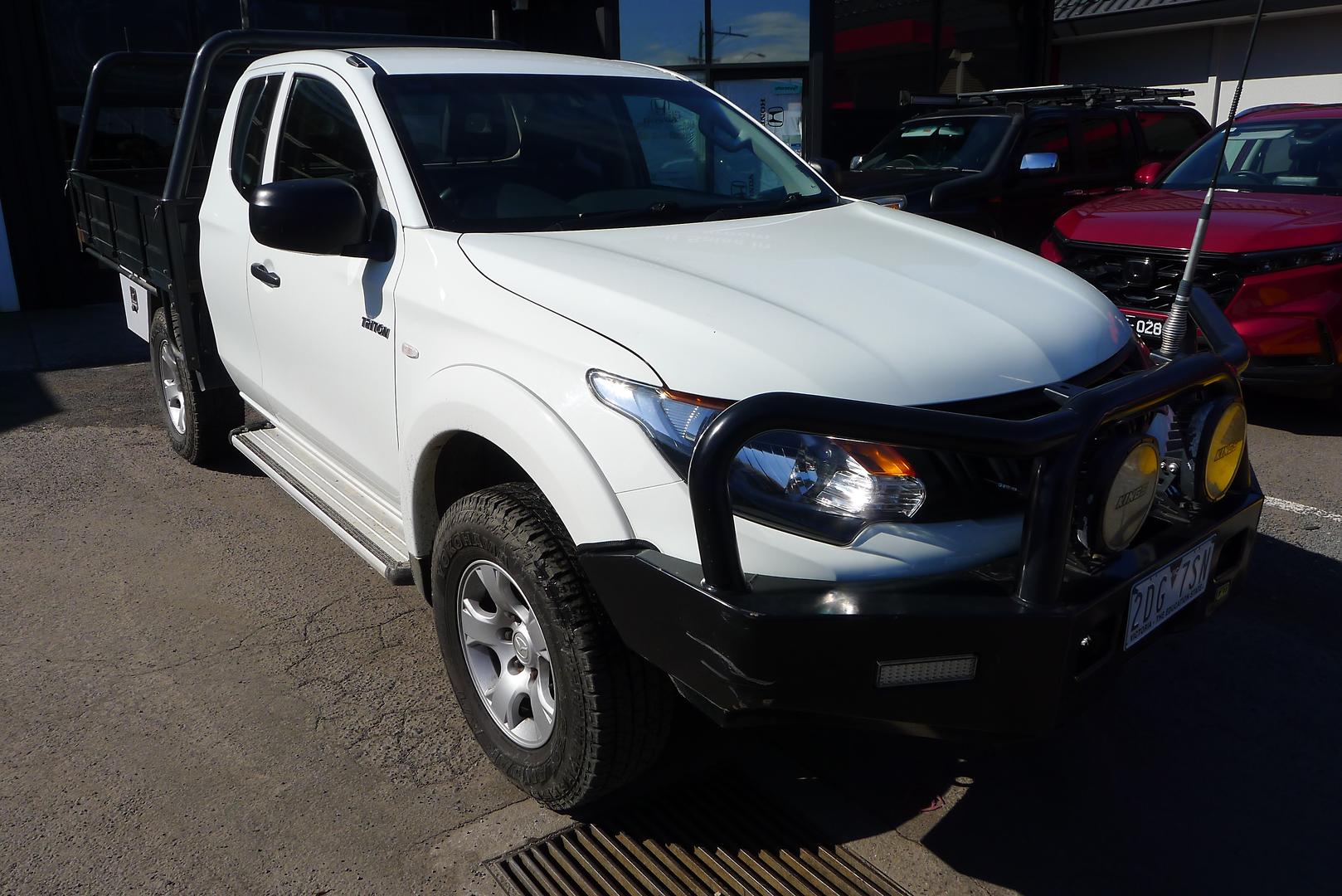 2016 MITSUBISHI TRITON GLX MQ MANUAL 4X4 MY17 C/CHAS