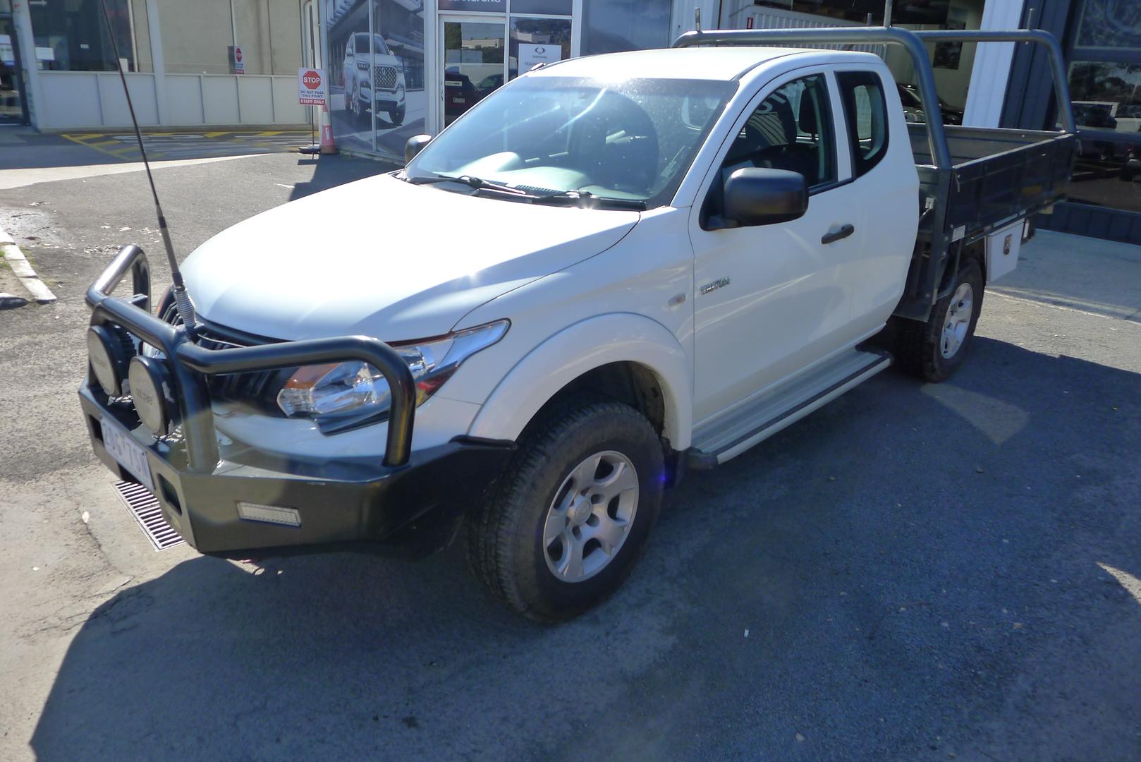 2016 MITSUBISHI TRITON GLX MQ MANUAL 4X4 MY17 C/CHAS