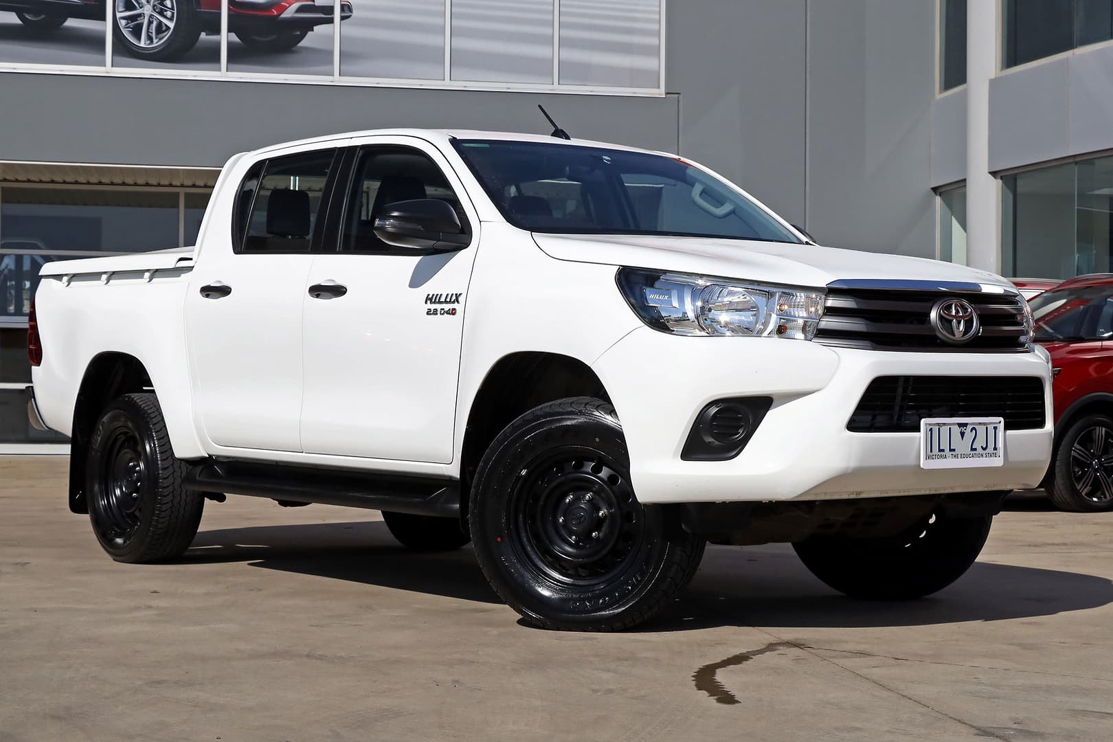 2017 TOYOTA HILUX SR HI-RIDER AUTO 4X2 DOUBLE CAB UTILITY
