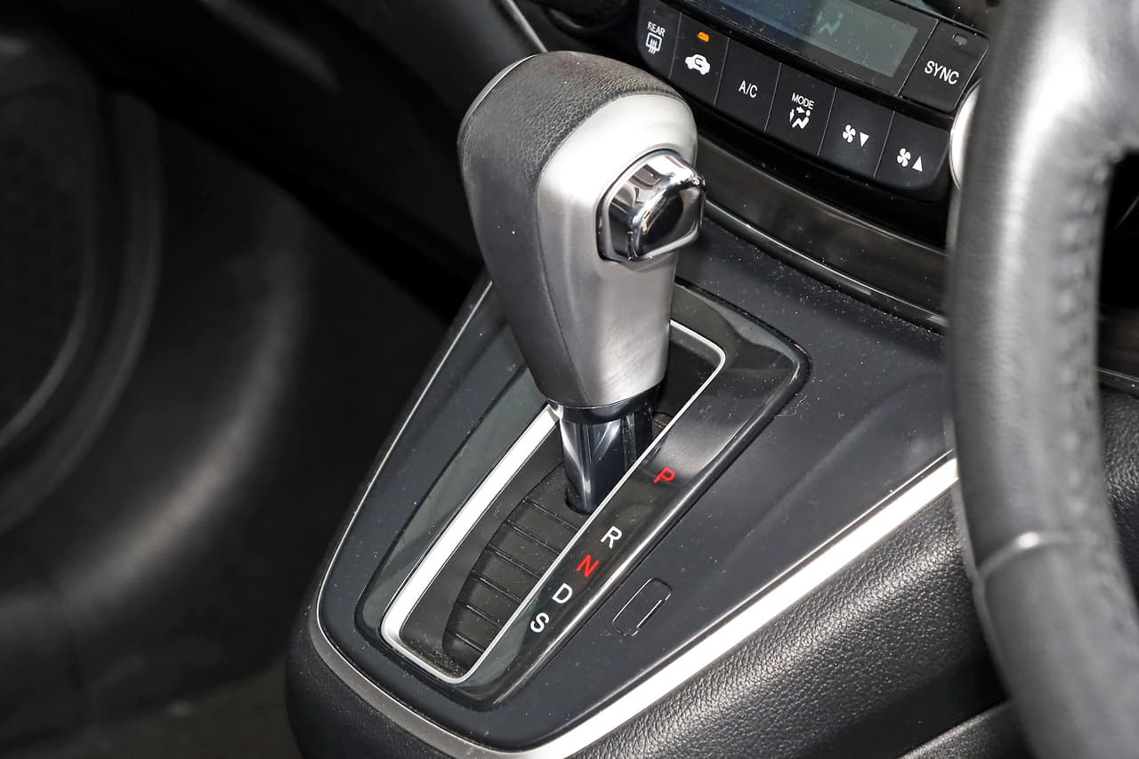 2015 HONDA CR-V 30 SERIES 2 VTi-L (4x2) 5 SP AUTOMATIC 4D WAGON
