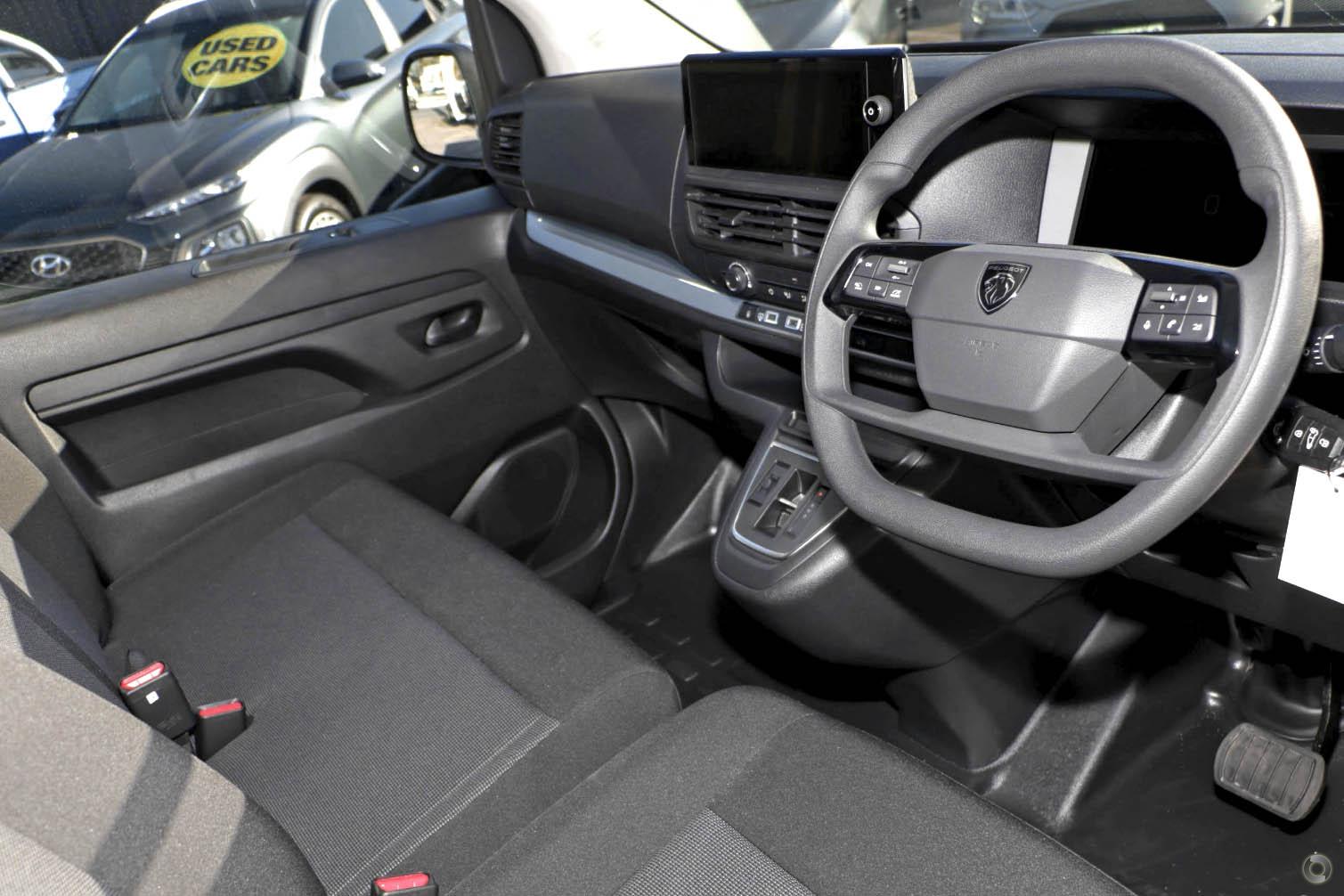 2025 PEUGEOT EXPERT PRO SWB AUTO