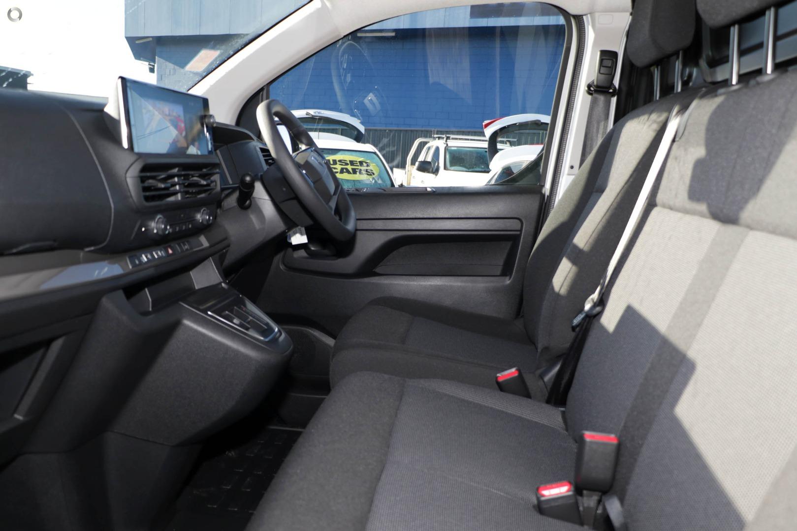2025 PEUGEOT EXPERT PRO SWB AUTO