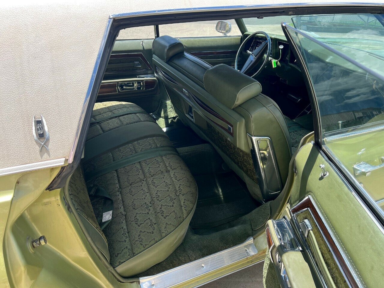 1971 OLDSMOBILE NINETY-EIGHT LUXURY 3 SP AUTOMATIC 4D HARDTOP