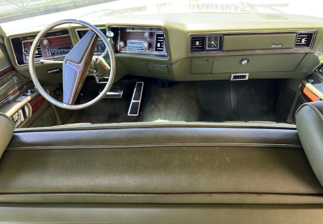 1971 OLDSMOBILE NINETY-EIGHT LUXURY 3 SP AUTOMATIC 4D HARDTOP
