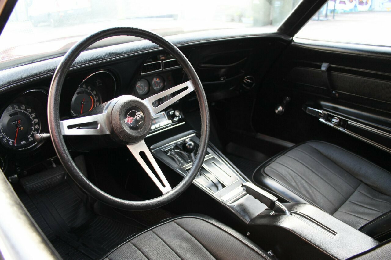 1974 CHEVROLET CORVETTE STINGRAY AUTO COUPE