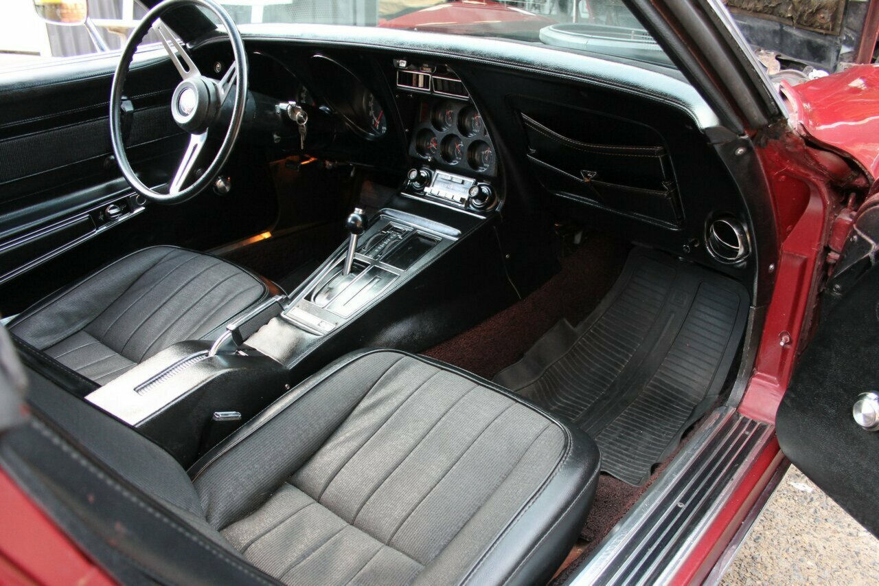 1974 CHEVROLET CORVETTE STINGRAY AUTO COUPE