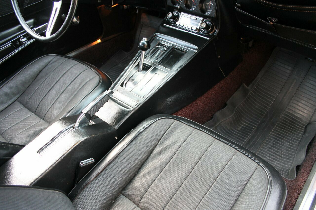 1974 CHEVROLET CORVETTE STINGRAY AUTO COUPE