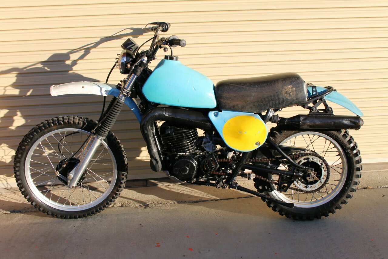 1977 YAMAHA IT400 ENDURO