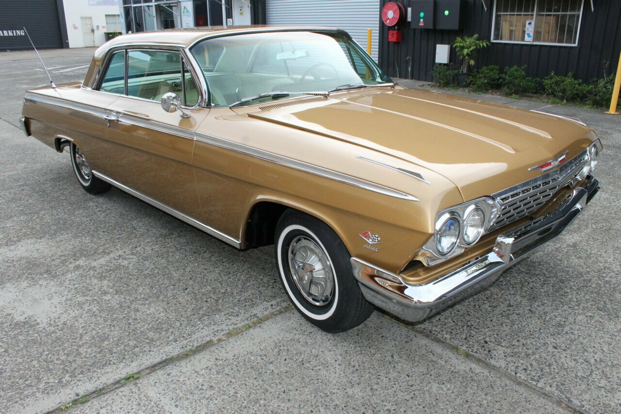 1962 CHEVROLET IMPALA SS 409 MANUAL COUPE