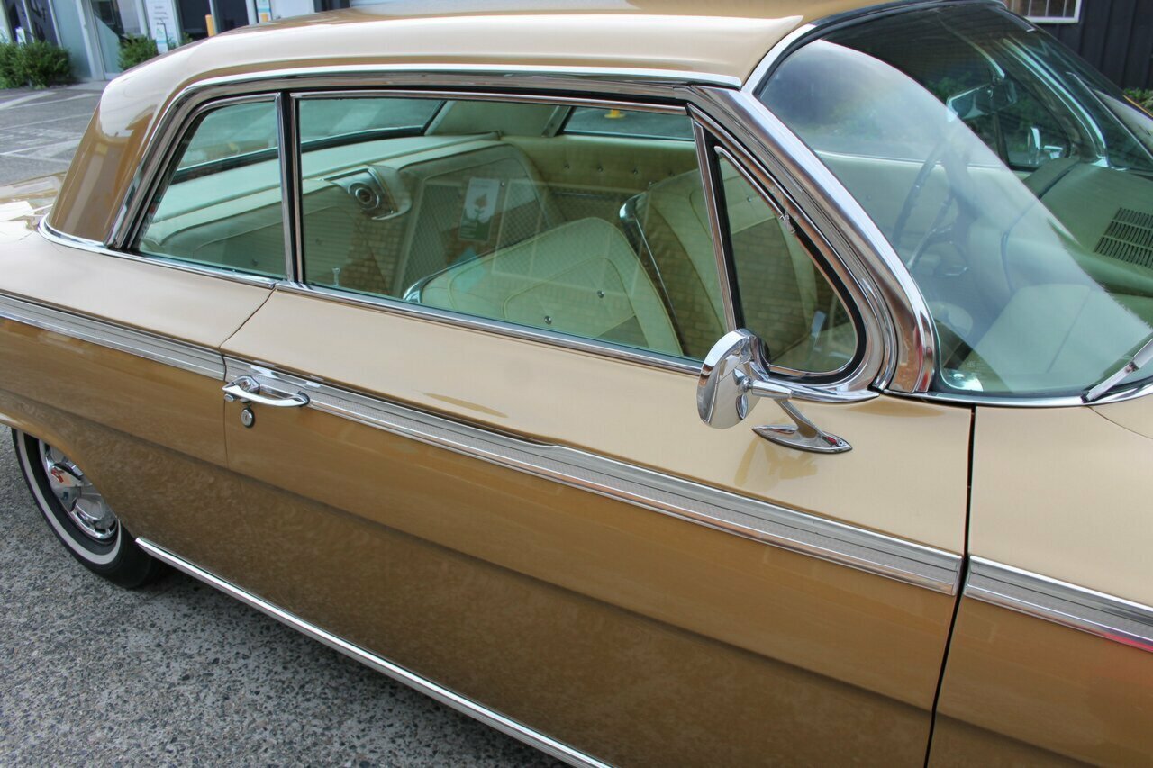 1962 CHEVROLET IMPALA SS 409 MANUAL COUPE