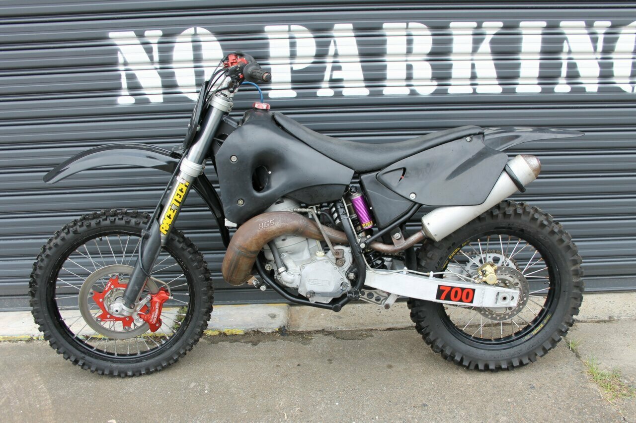 2009 A.T.K. 700 INTIMIDATOR DIRT BIKE