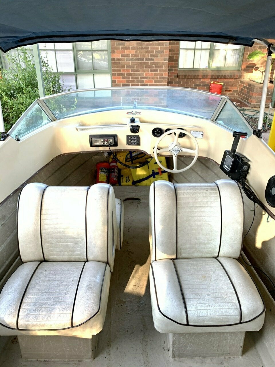 2004 NAUTIGLASS V150
