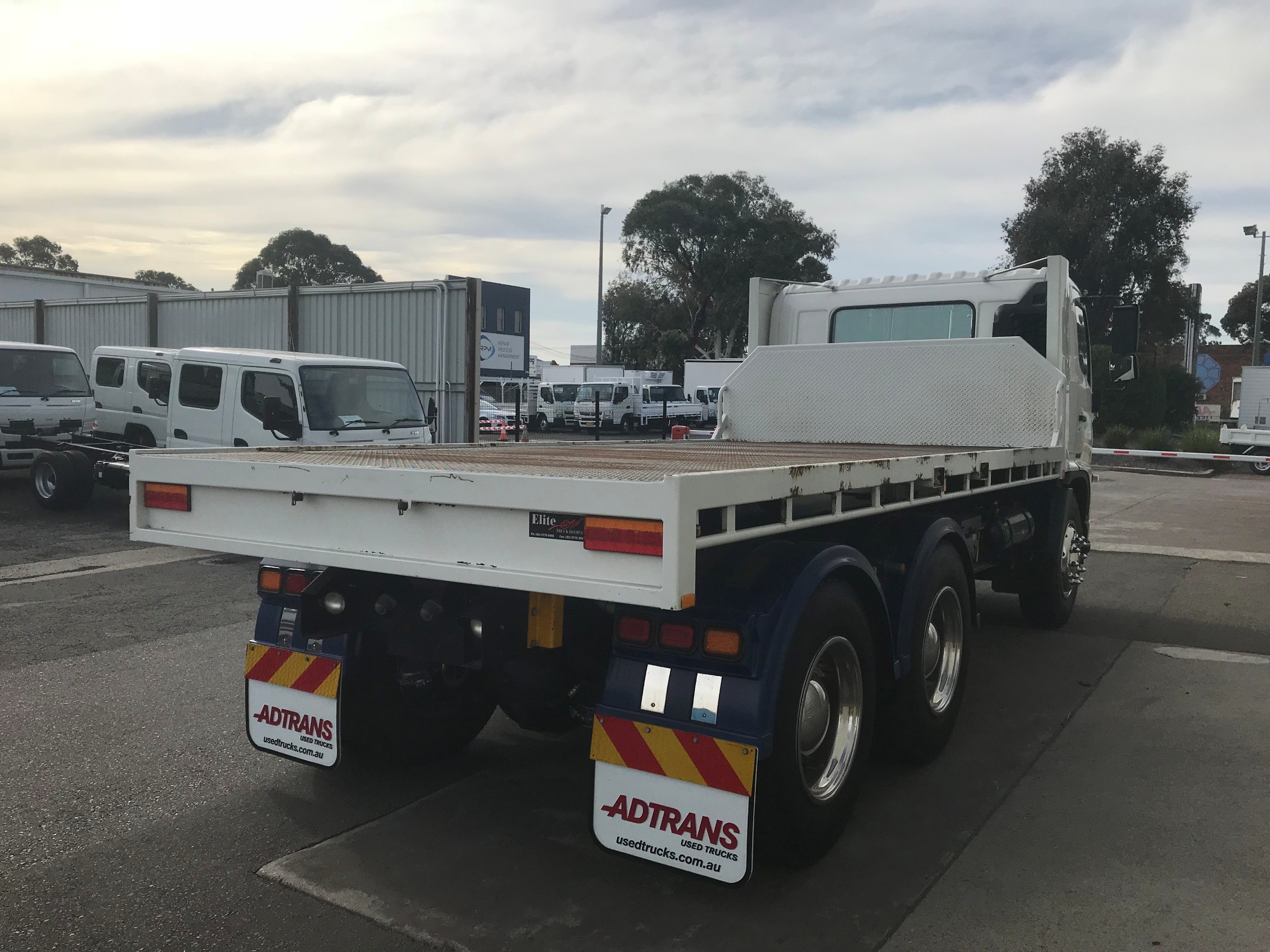 2013 HINO FM 2628-500 SERIES FM 2628 - 500 SERIES TRUCK MANUAL TRAY