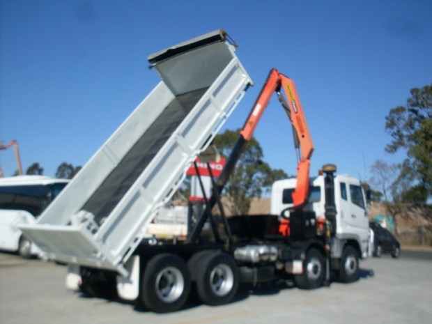 2008 MITSUBISHI FS TIPPER CRANE TRUCK MANUAL CRANE TRUCK