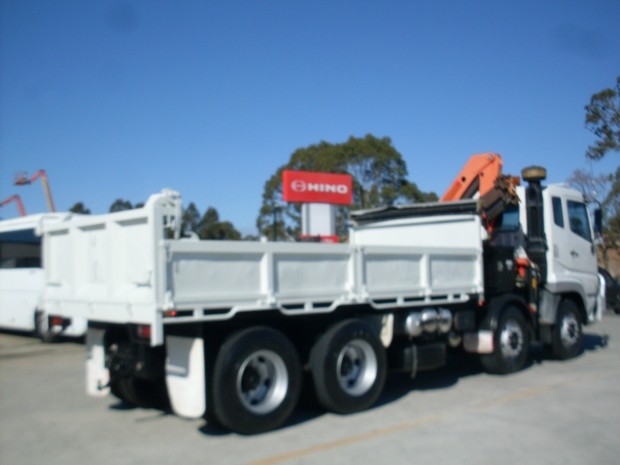2008 MITSUBISHI FS TIPPER CRANE TRUCK MANUAL CRANE TRUCK
