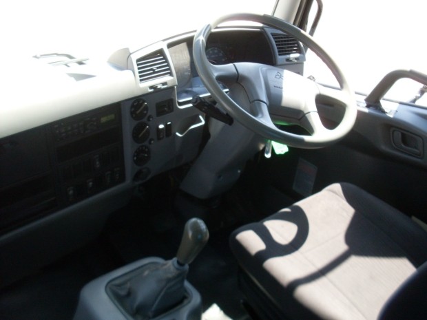 2013 MITSUBISHI FIGHTER 1627 FUSO 1627 CURTAINSIDER T/GATE TRUCK MANUAL CURTAINSIDER