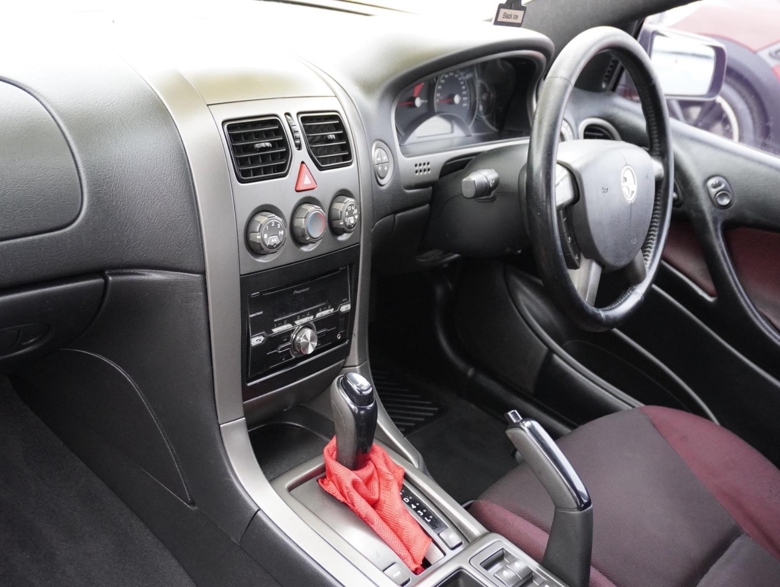 2004 HOLDEN COMMODORE VZ SV6 SPORTS AUTOMATIC SEDAN