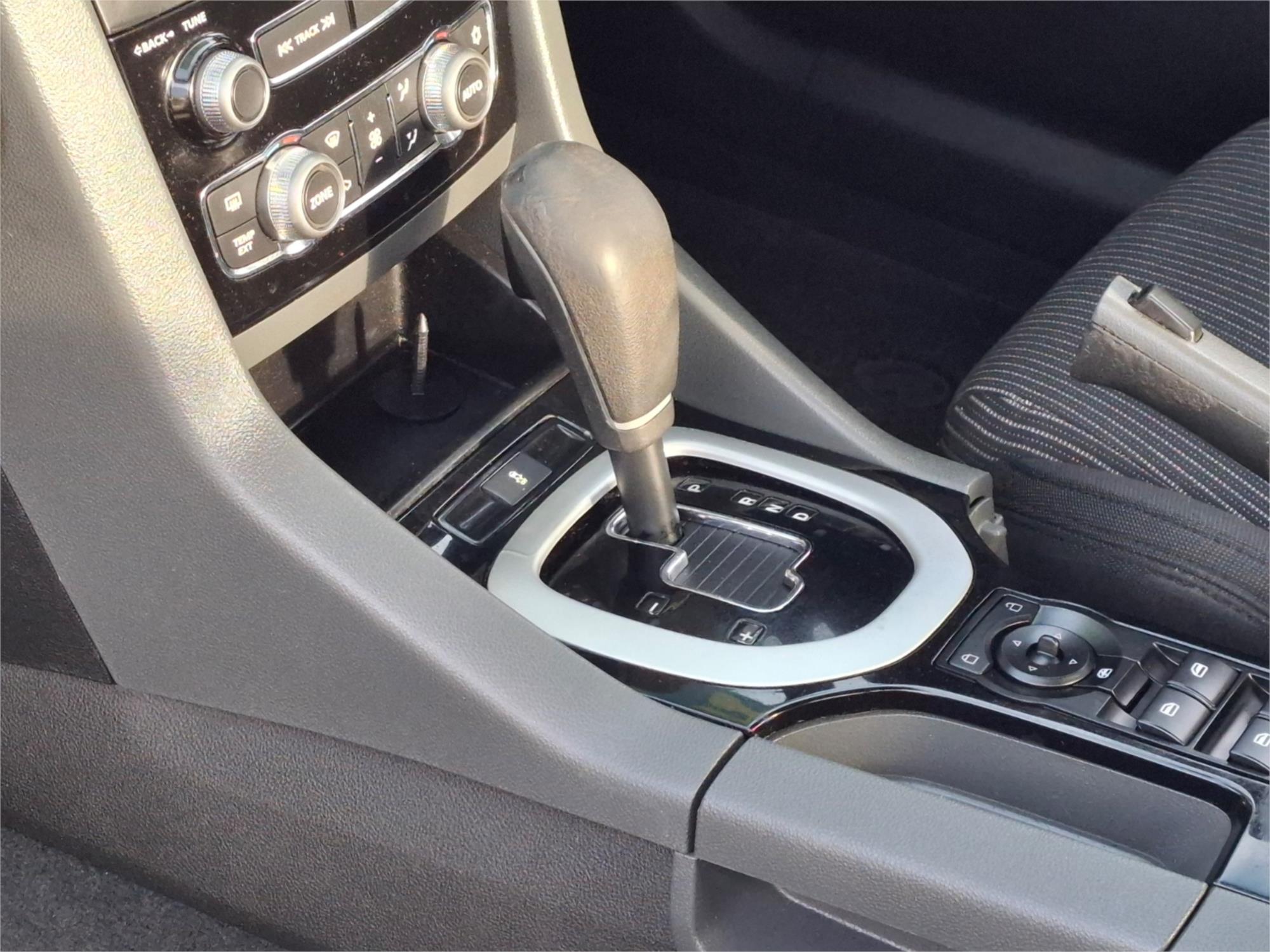 2011 HOLDEN COMMODORE VE II SV6 SPORTS AUTOMATIC SEDAN