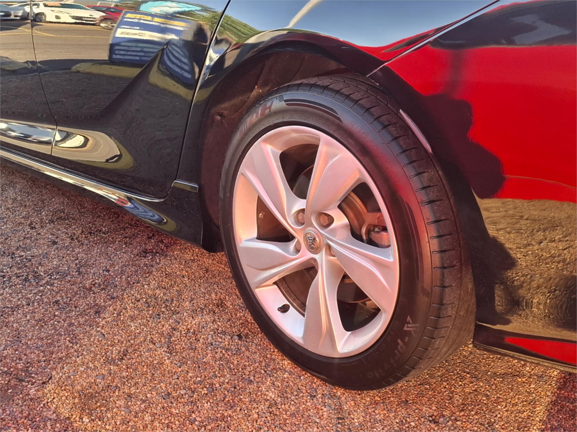 2017 HOLDEN COMMODORE ZB RS-V 9 SP AUTOMATIC 5D LIFTBACK