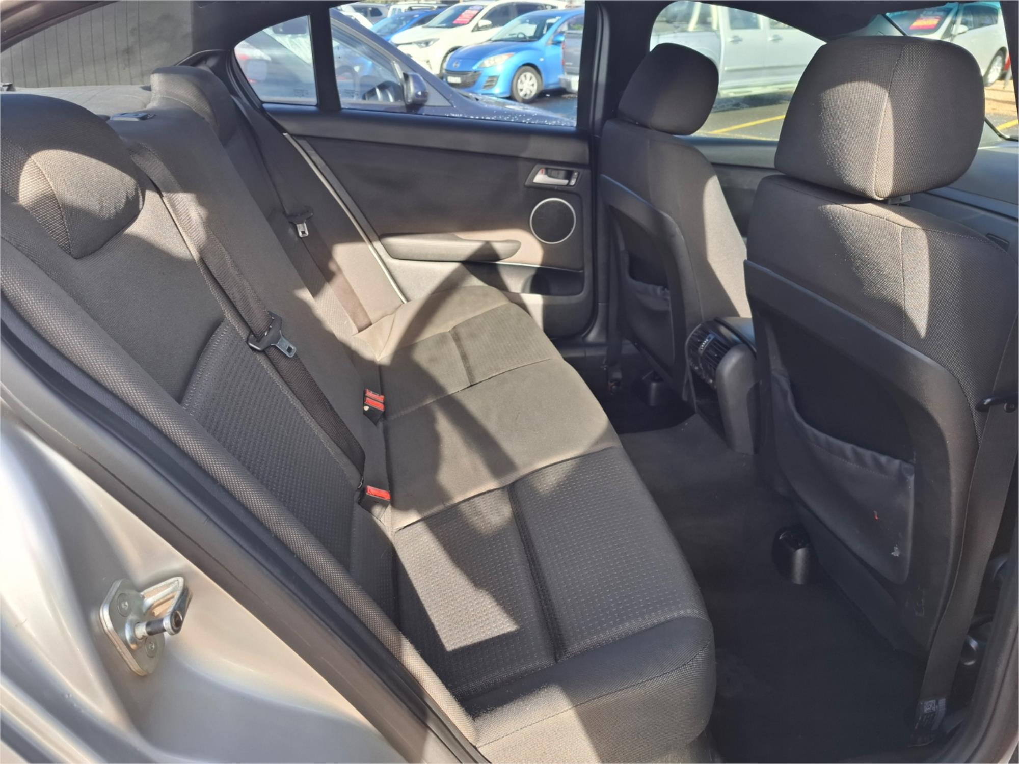 2006 HOLDEN COMMODORE VE SV6 5 SP AUTOMATIC 4D SEDAN