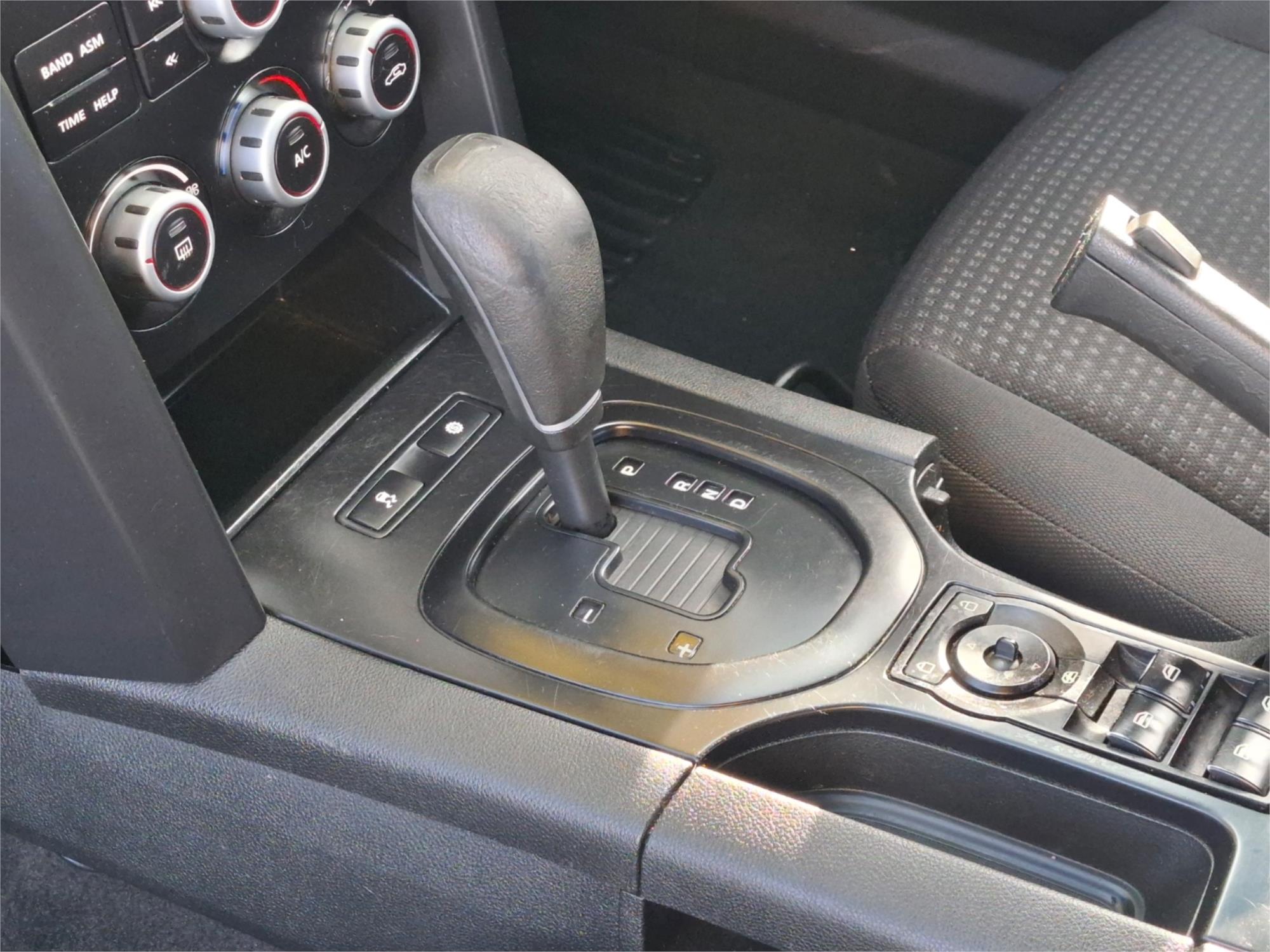 2006 HOLDEN COMMODORE VE SV6 5 SP AUTOMATIC 4D SEDAN