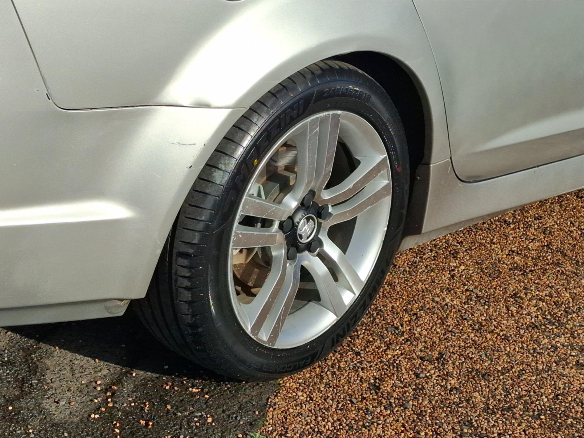 2006 HOLDEN COMMODORE VE SV6 5 SP AUTOMATIC 4D SEDAN