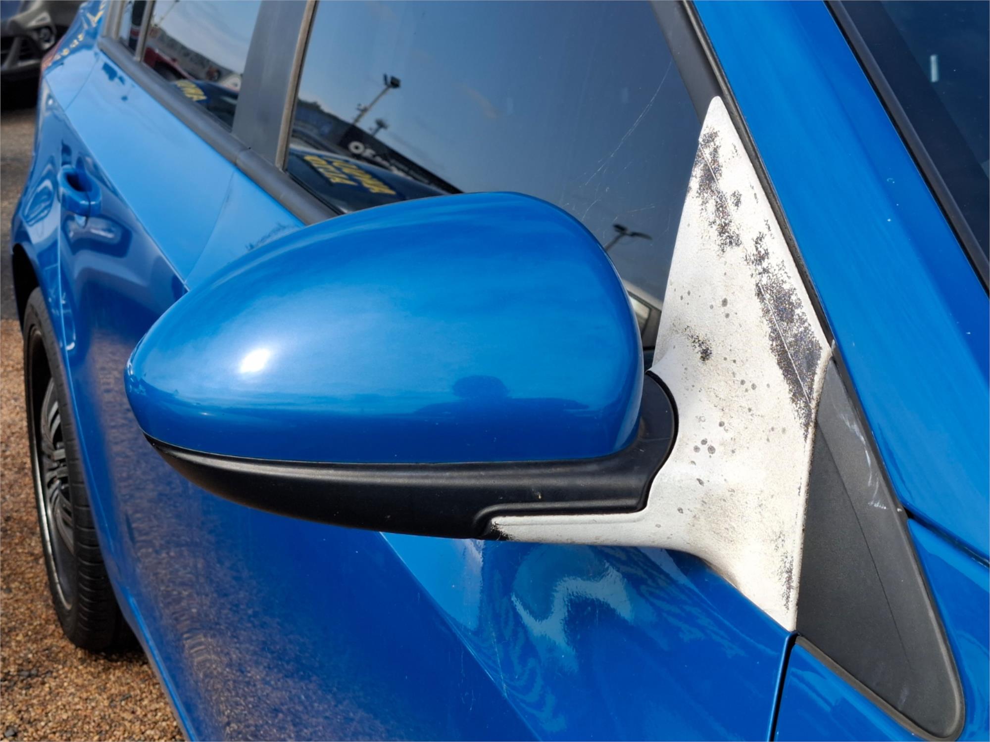 2013 HOLDEN CRUZE JH MY14 EQUIPE 5 SP MANUAL 5D HATCHBACK