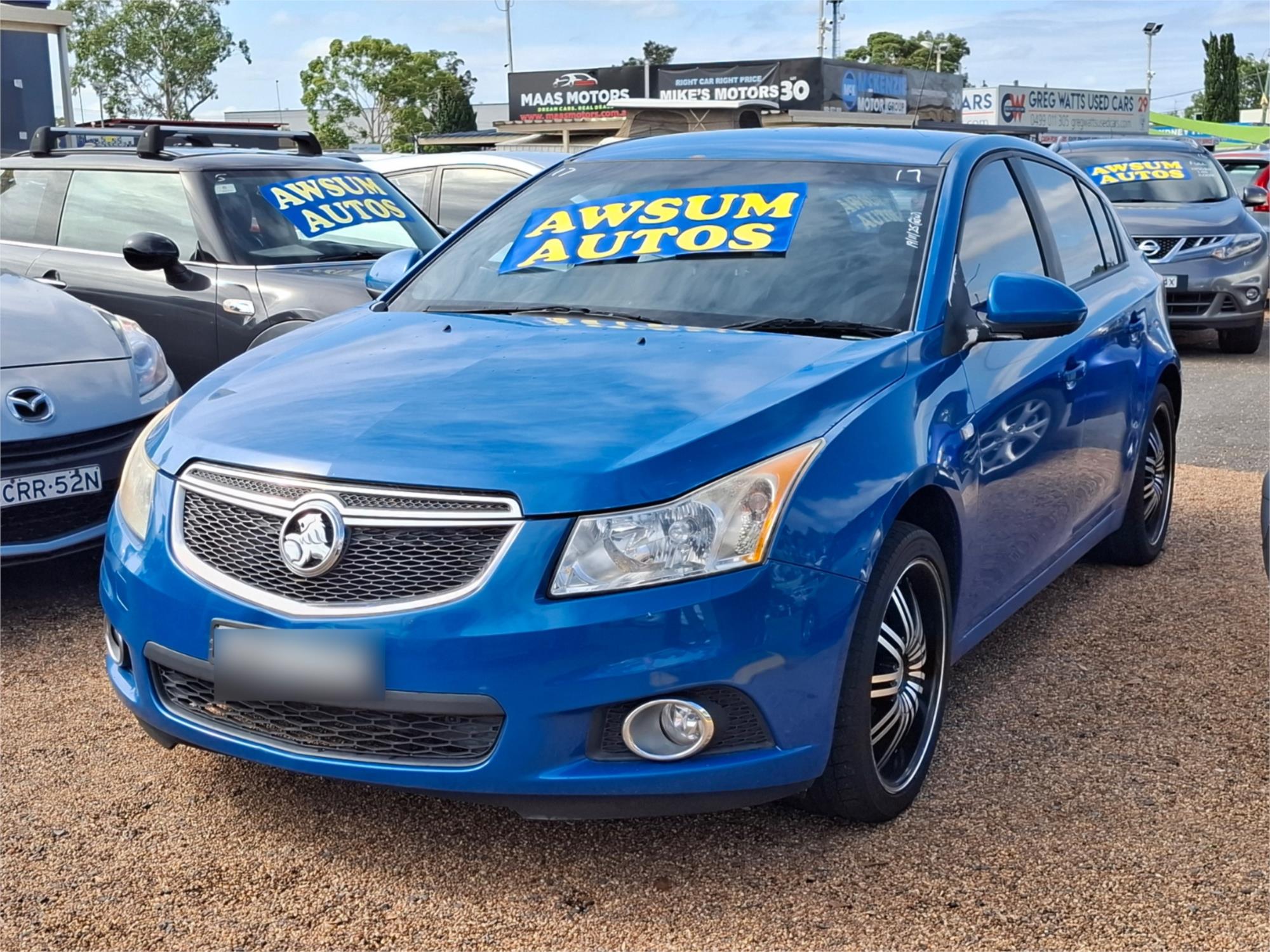 2013 HOLDEN CRUZE JH MY14 EQUIPE 5 SP MANUAL 5D HATCHBACK