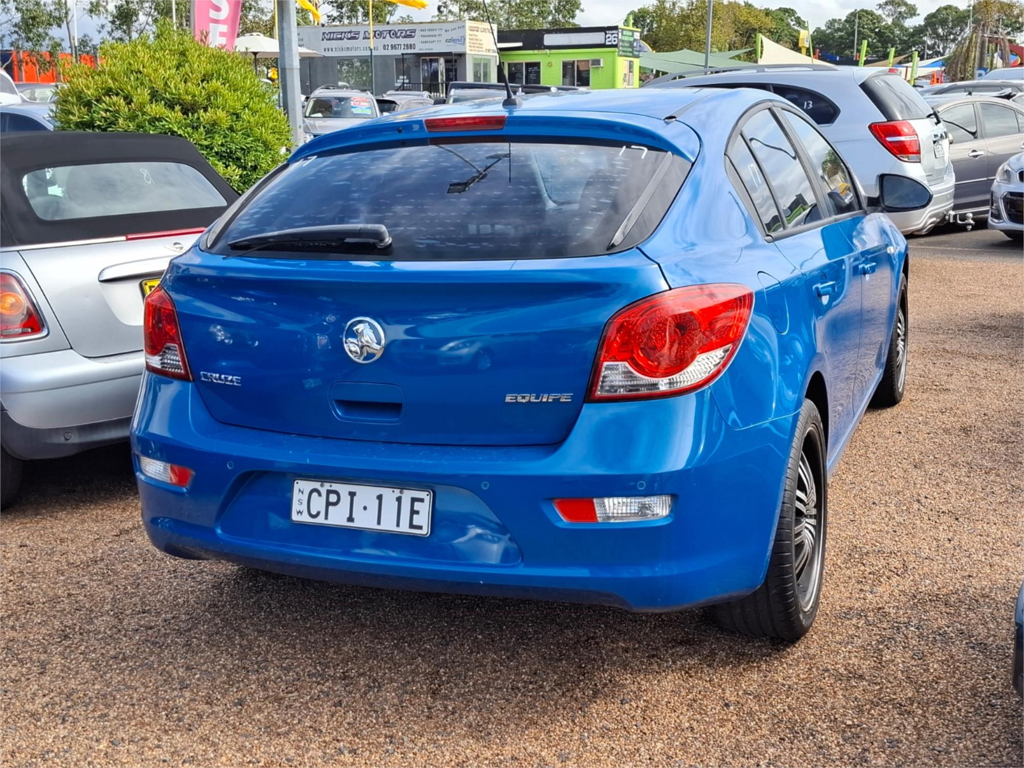 2013 HOLDEN CRUZE JH MY14 EQUIPE 5 SP MANUAL 5D HATCHBACK