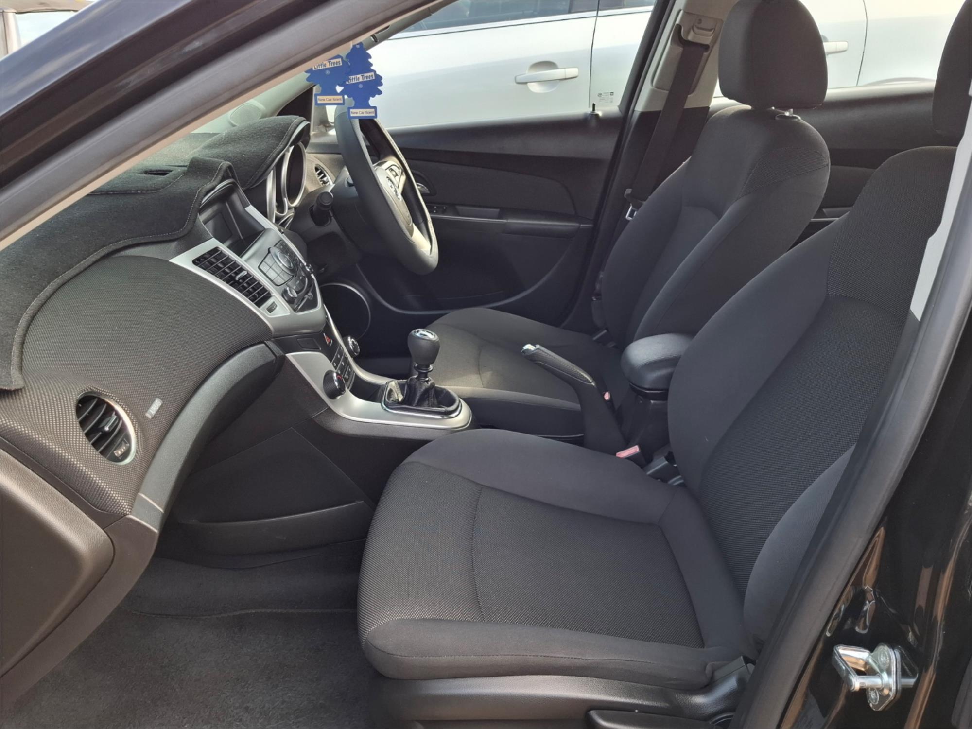 2012 HOLDEN CRUZE JH MY12 CD 6 SP MANUAL 4D SEDAN