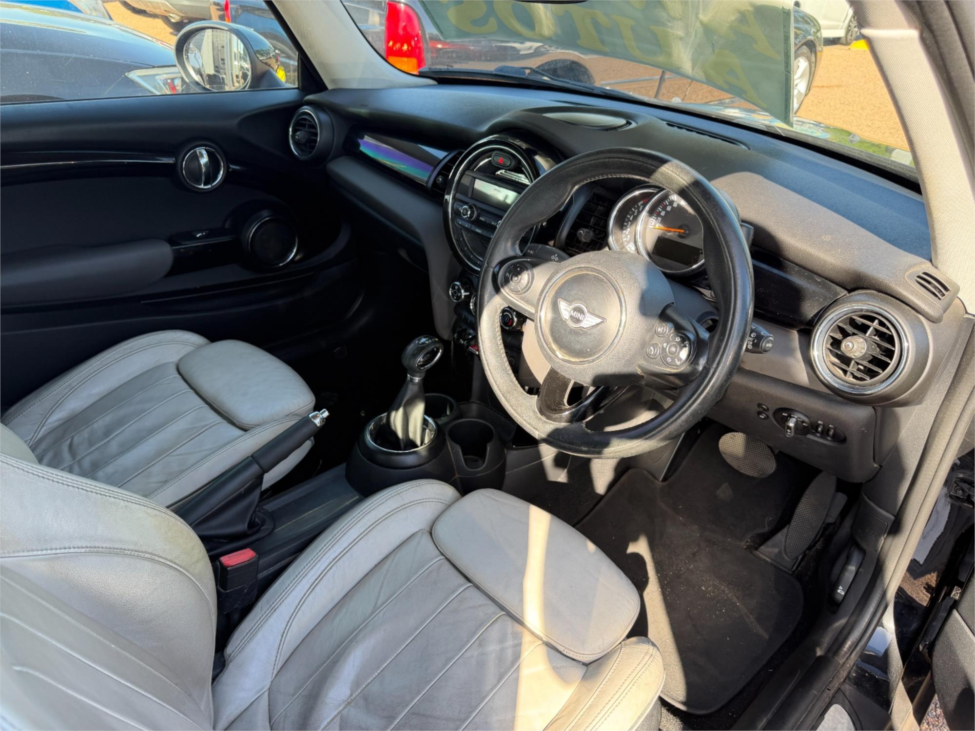 2014 MINI COOPER R56 MY13 6 SP AUTOMATIC 2D HATCHBACK