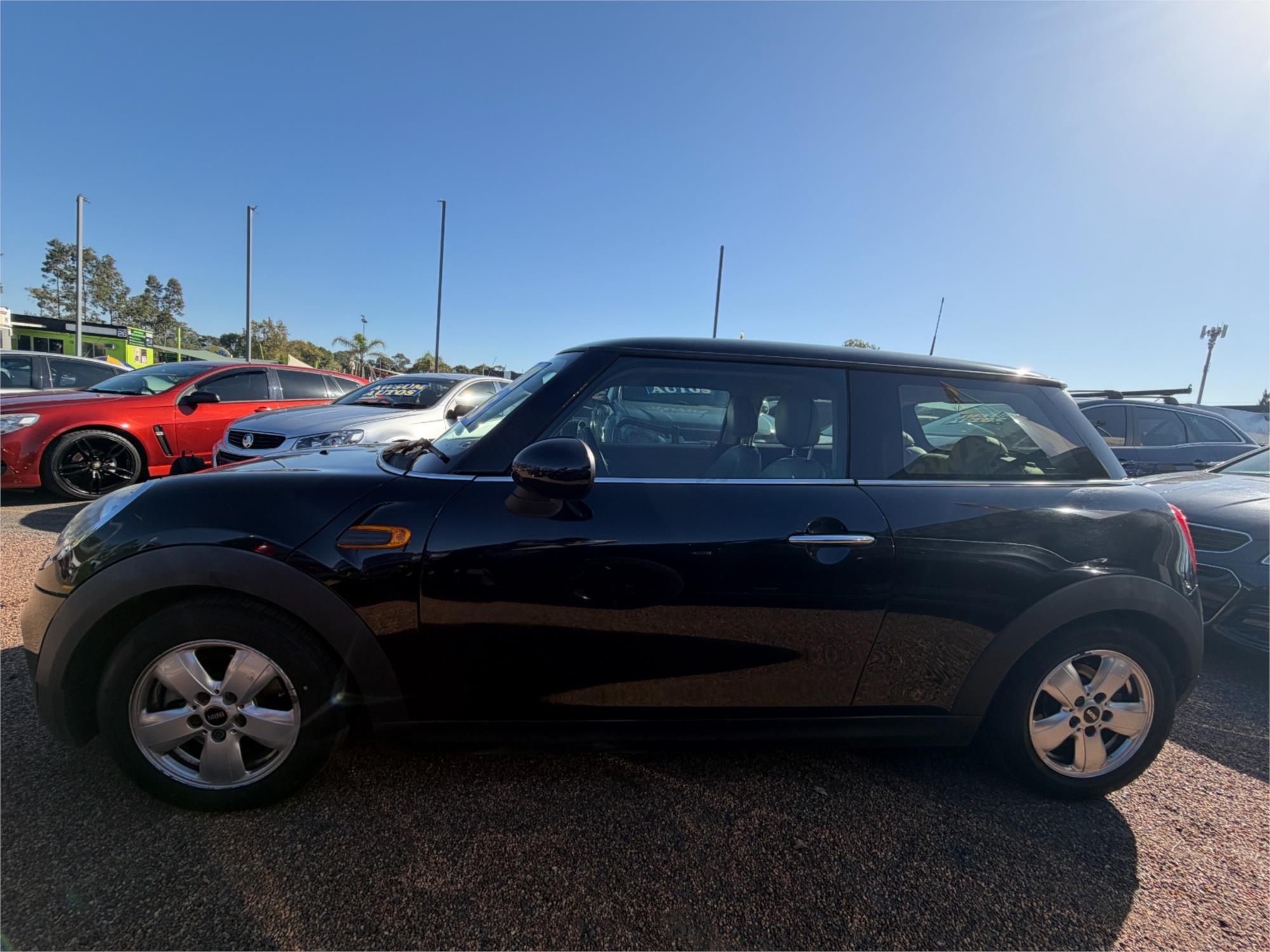 2014 MINI COOPER R56 MY13 6 SP AUTOMATIC 2D HATCHBACK