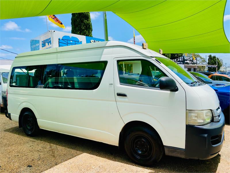 2009 TOYOTA HIACE KDH223R COMMUTER AUTOMATIC BUS