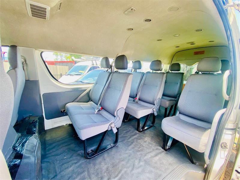 2009 TOYOTA HIACE KDH223R COMMUTER AUTOMATIC BUS