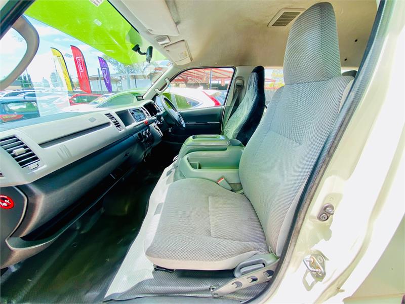 2009 TOYOTA HIACE KDH223R COMMUTER AUTOMATIC BUS