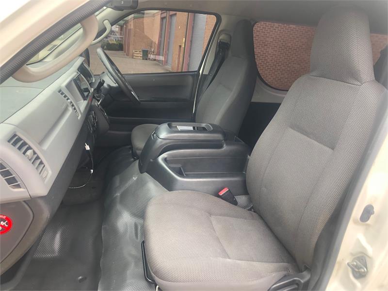 2013 TOYOTA HIACE KDH201R AUTOMATIC VAN