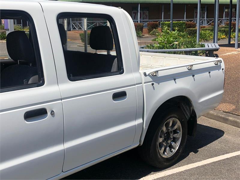 2002 FORD COURIER PG AUTOMATIC UTILITY